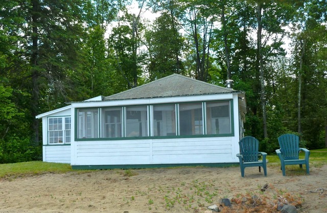 Sandy beach cottage in Northeast Kingdom