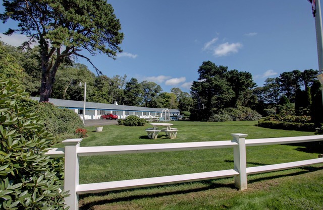 Sandy Neck Motel