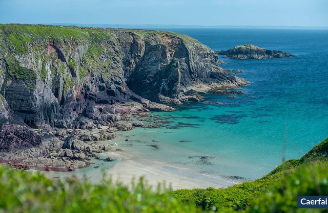 Sandy-Rise, Holiday Cottage St Davids, Sleeps 4, 2 bedrooms, bathrooms