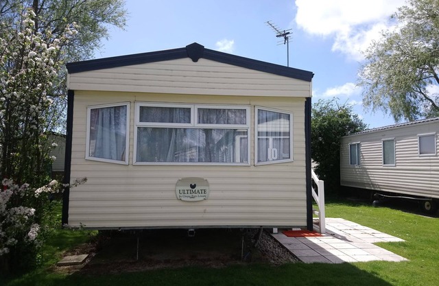 Sandy shores at Winchelsea sands Holiday park