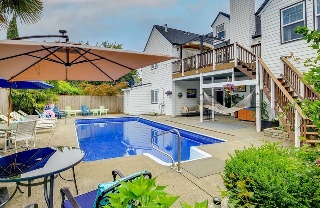 Sandy Vacation Rental w/ Pool < 30 Mi to Portland!