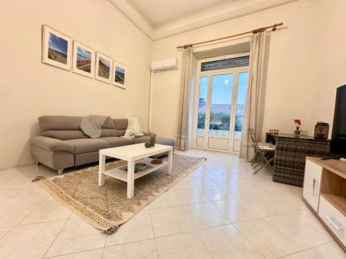 SANREMO Mare e Relax - affittasi Casa Koala con terrazza e aria condizionata a poca distanza dal Casinó e dal mare