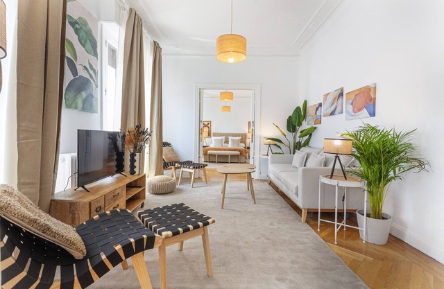 Santa Ana Place apartment in Madrid