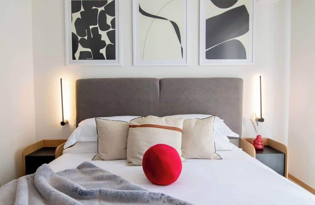 SANTA FE Beautiful Apartment!