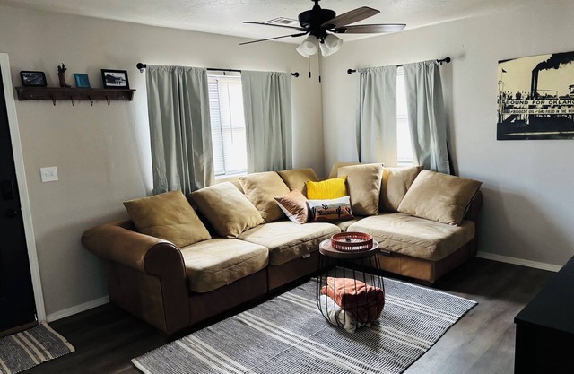 Santa Fe Depot- 3-bedroom house near downtown Cushing
