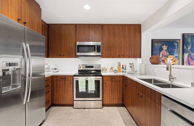 Santa Fe Penthouse: Golf Course, Pool, Hot Tub and Mountain Views!