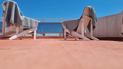 Santa Luzia Casa Girassol, Tavira sea view, 2 minutes to Beach Ferry
