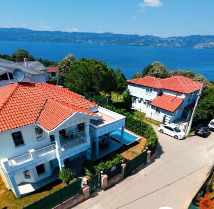 Sapanca Manzara Villa 2 Isıtma Havuzlu
