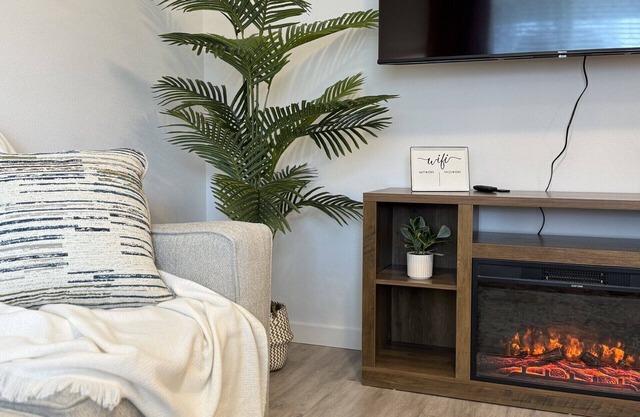 Cozy Comfort Modern King