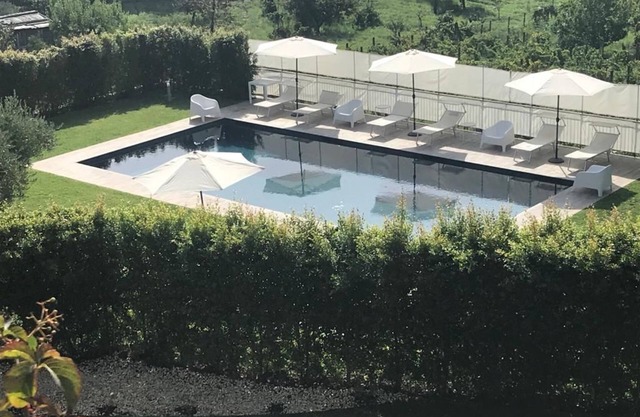 Sara's House - Villa mit 4 Schlafzimmern und privatem Pool