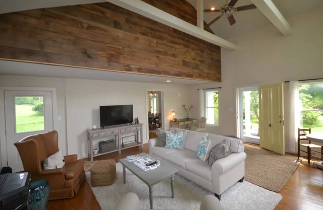 Saratoga Farmhouse