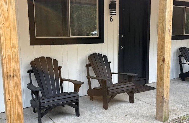 Saratoga Garden Motel - Room 6
