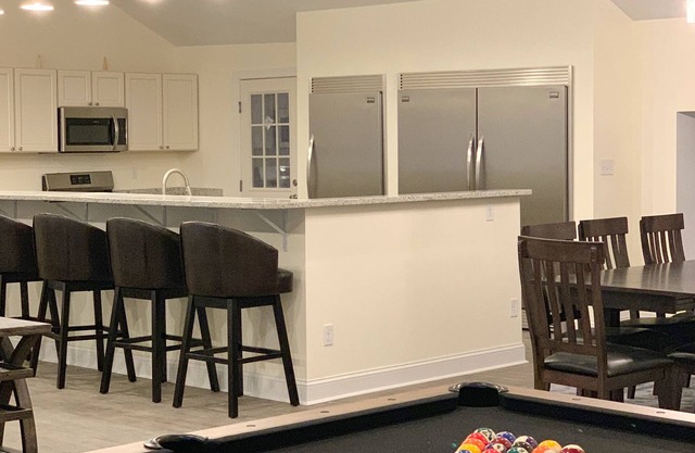 New Saratoga Lake Home Sonnenuntergänge und 5 Minuten in die Innenstadt von Saratoga für 20 Personen