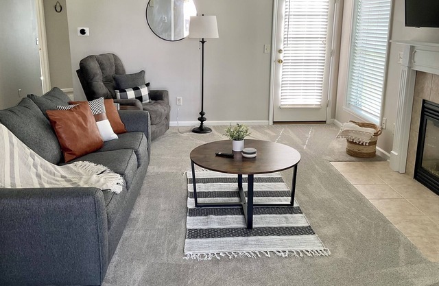 Saratoga Lake Luxury Townhouse