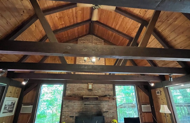 Saratoga Springs Adirondack Lodge Overlooking Stream