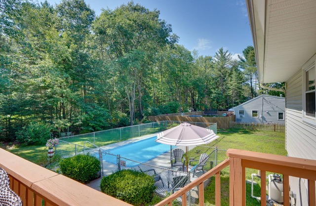 Saratoga Springs Haven w/ Pool + Fire Pit!