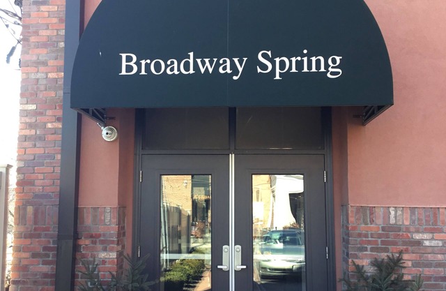 Saratoga Springs Condo Downtown