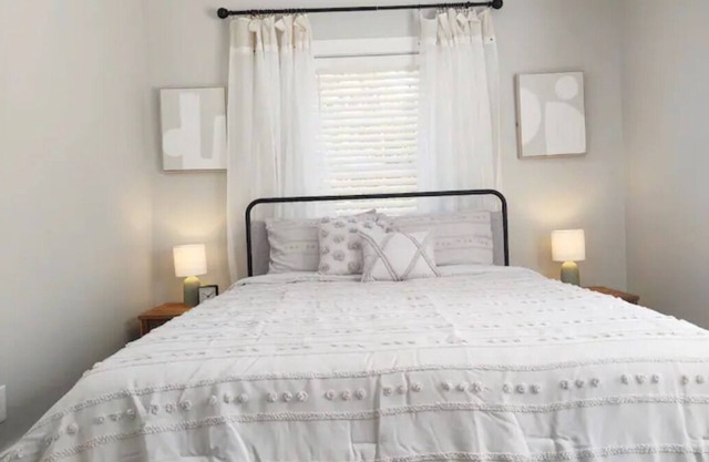 Saratoga Springs Getaway! Few minutes from Downtown