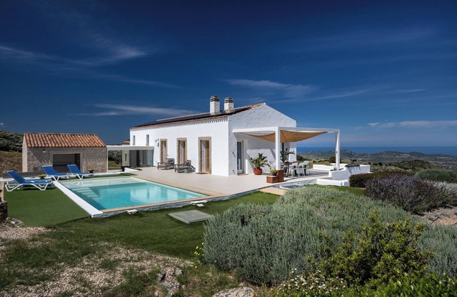 Stazzo Design mit Pool wunderbare Aussicht auf das Meer