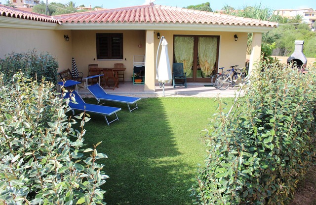 (ANGEBOT -20 % Last Minute)CASADELFARO freier Strand-GARTEN BBQ POOL