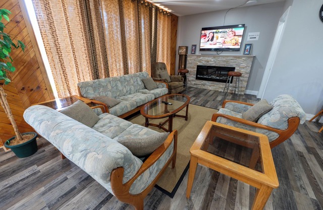 Sauble Beach Lodge