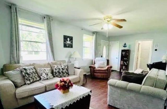 Savannah Home-5 Sleeps- Enmarket Arena, Airport, Downtown, River, Tybee Beach