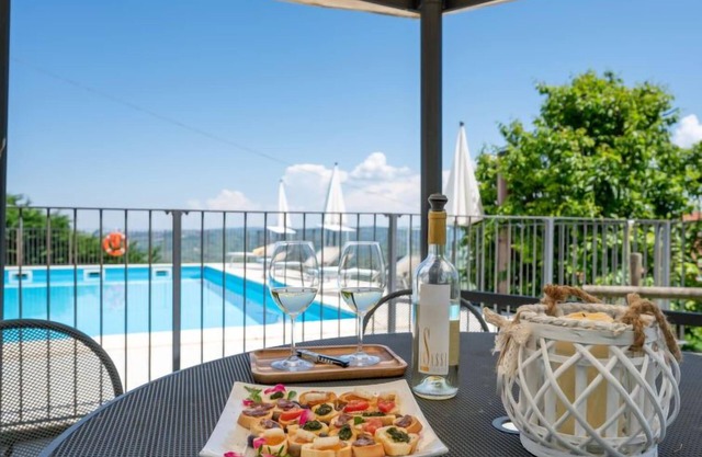 Ferienhaus Villa Savio (LMR150) in La Morra - 8 Personen, 4 Schlafzimmer
