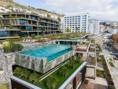 Savoy Residence Monumentalis VA by LM&AC Signature