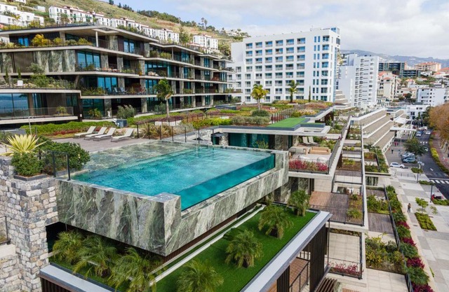 Savoy Residence Monumentalis 2B or Not 2B by LM&AC Signature