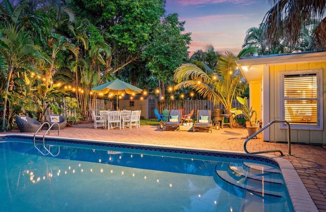 Sawfish Bay Bungalow Old Florida Charm