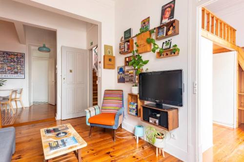 Say What Lisbon? — Street Art/Family Apartment