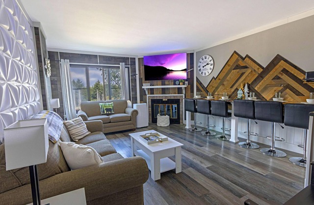 SC 5109: Modern 1BR w/private balcony. Perfect for summer with pool!