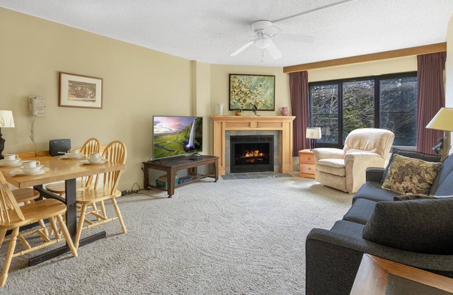 SC 5114 - Your inviting summer retreat w/pool for a great getaway!