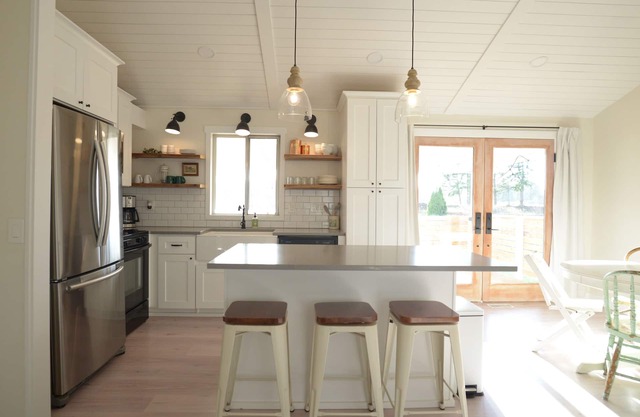Scandi Inspired House, great walkability, homebase to city and mountains