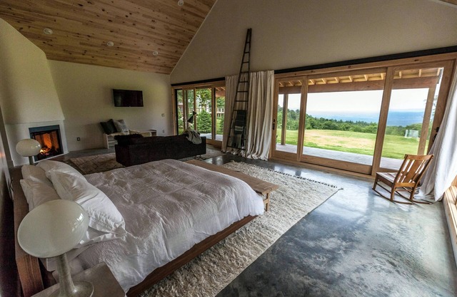 Skandinavisch inspiriertes Chalet, Luxus, Privatsphäre, Abgeschiedenheit, Blick auf die Berge