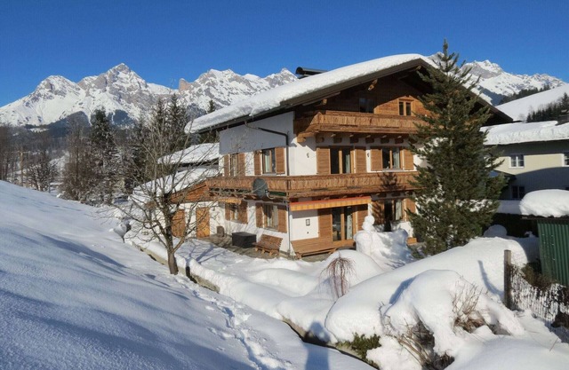 Scenic Apartment in Maria Alm near Ski Lift