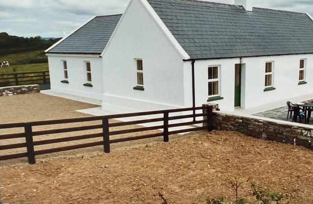 Scenic Cottage on the Shannon Estuary Way