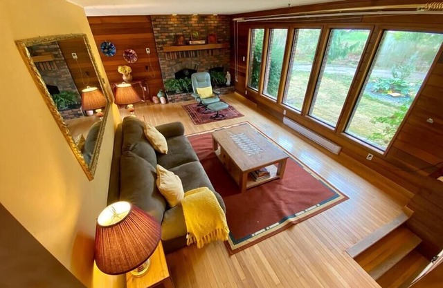 Scenic Country Home | Sleeps 10 |Pet friendly, Port Alberni