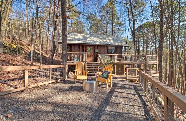 Scenic Greers Ferry Cabin w/ Deck + Fire Pit!