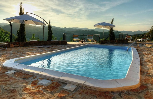 Vintage-Ferienhaus in Modigliana mit Swimmingpool