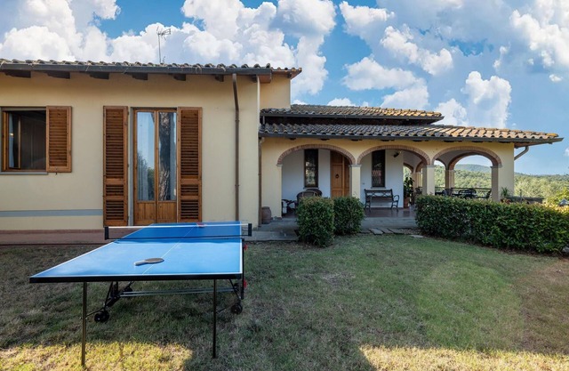 Geräumiges und helles Haus mit privatem Pool