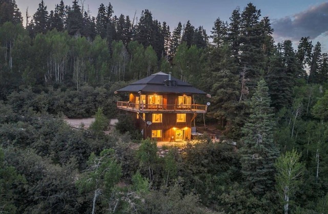 Scenic Stay w/ Hot Tub by Park City