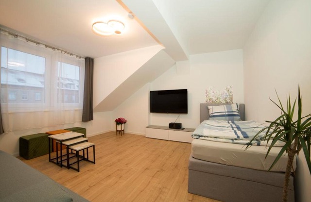 Schöne Ferienwohnung 80m2, 3 Schlafzimmer, 2 Bäder, Zentrumnah, 3OG