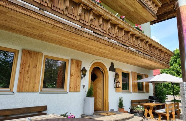 Schnitzhof, Ferienhaus - Ferienhaus, 8 Schlafräume, 7 Bäder m. Du/WC