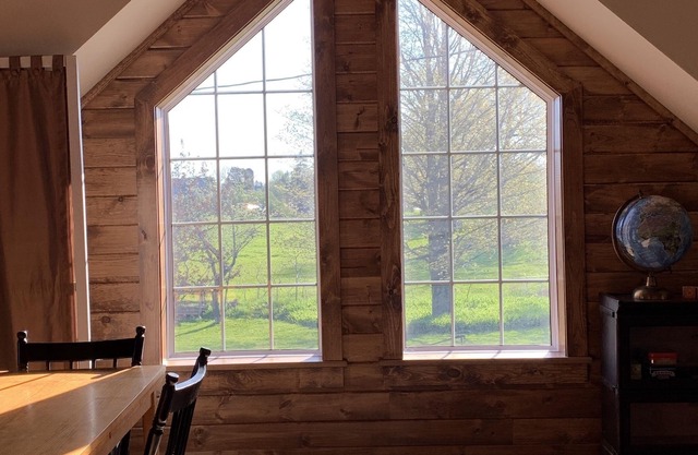 Schoolhouse Loft - Centrally Located in the County in a Quiet Rural Setting