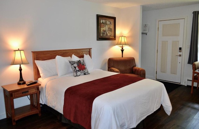 Schott's Lake Conference & Resort