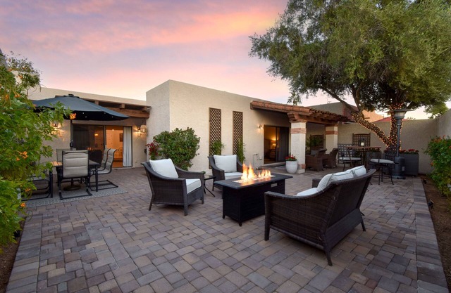 Sommerpreise / McCormick Ranch Santa Fe - Privater Innenhof - Feuerstelle und Whirlpool