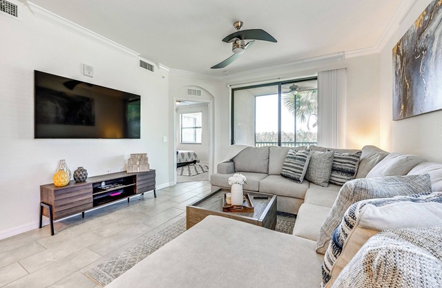 Screened Balcony w/ Pond Views: Bradenton Condo!