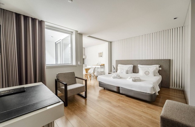 Sé inn 4 by House and People