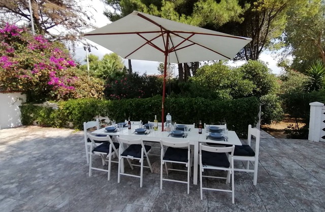 Seaside Villa mit Garten in Salento